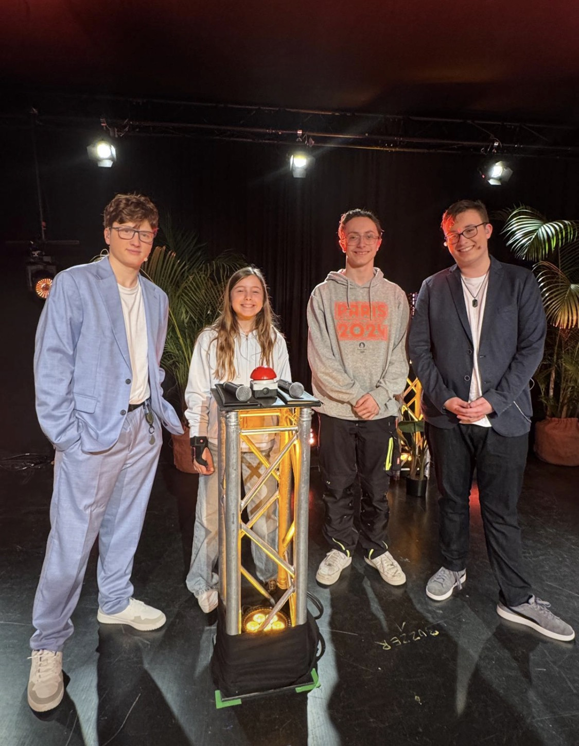 Aaron Gessati Show auf der Bühne